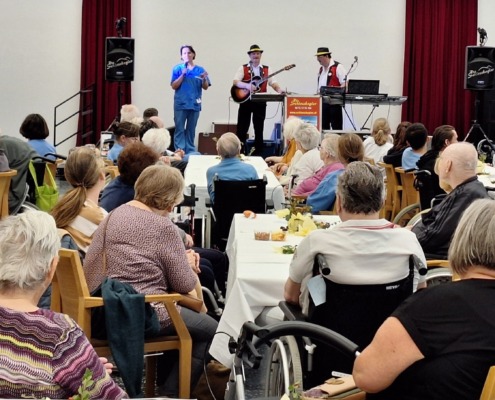 Pflege Liesing Oktoberfest Band