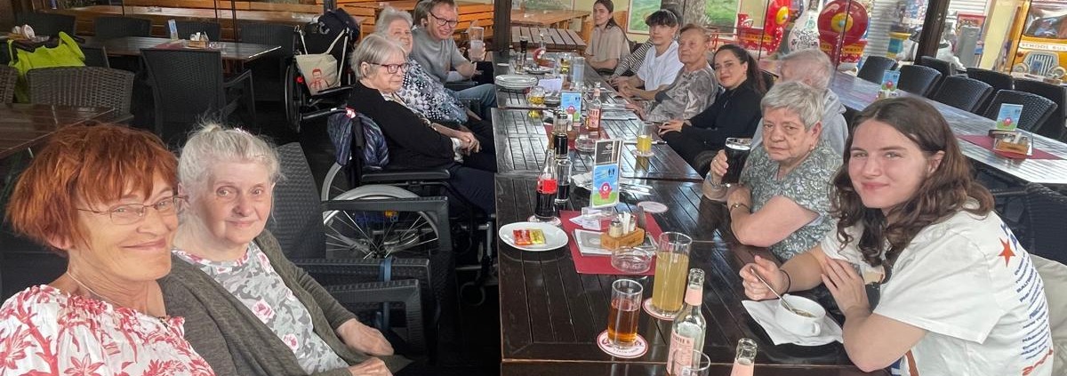 Pflege Liesing Ausflugsgruppe Gastgarten im Wurstelprater