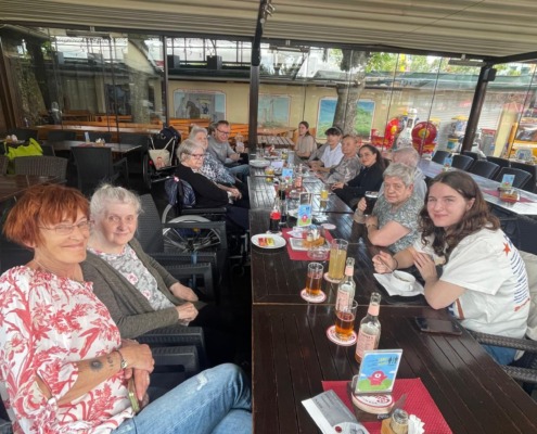 Pflege Liesing Ausflugsgruppe Gastgarten im Wurstelprater