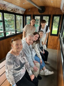 Pflege Liesing Ausflugsgruppe beim Riesenrad