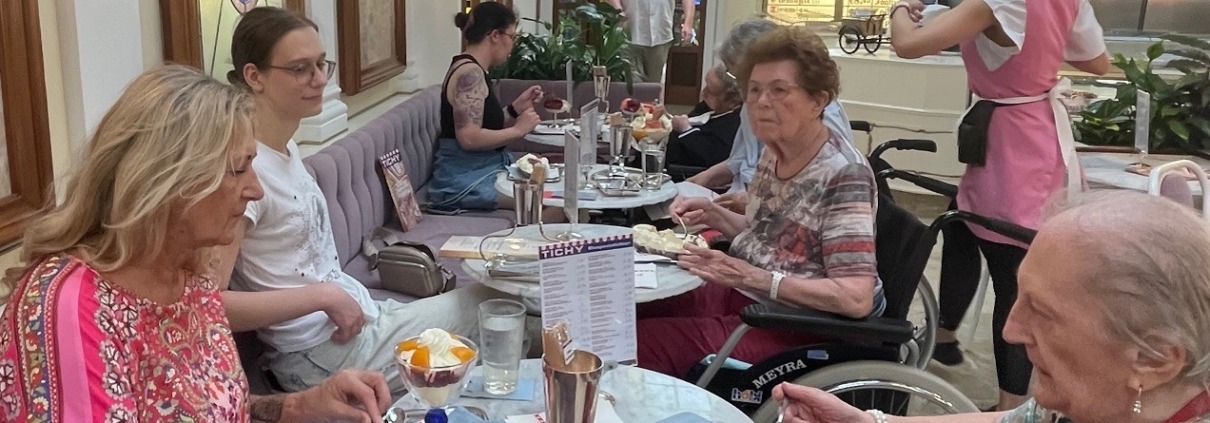 Pflege Innerfavoriten, Ausflug zum Eissalon