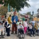 Rickscha-Fahrt im Prater, Bewohnerinnen und Begleiterin