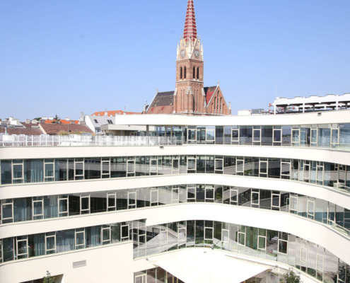 Hofansicht der Pflege Rudolfsheim Fünfhaus