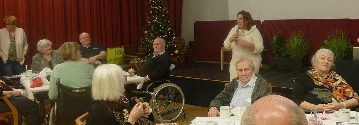 Auftritt von Opernsängerin Nicola Proksch in der Pflege Innerfavoriten