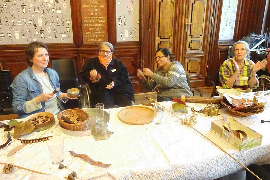 Bewohner*innen der Pflege Innerfavoriten im Künstlerhaus