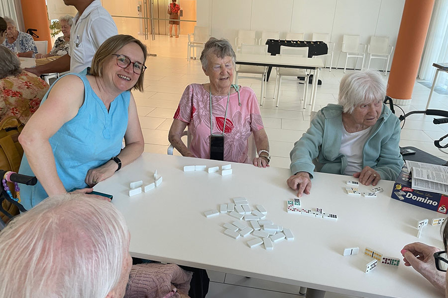 Pflege Leopoldstadt - Bewohner*innen spielen