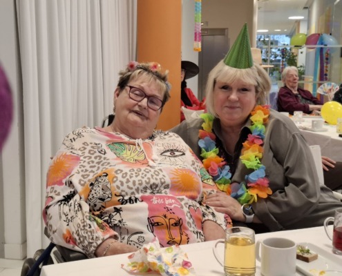 Pflege Leopoldstadt, Faschingsfest, Menschen feiern