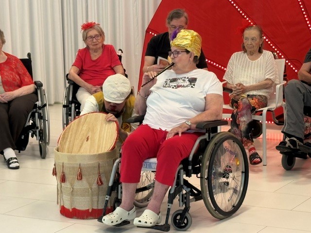 Pflege Leopoldstadt, Rote Nasen Varieté